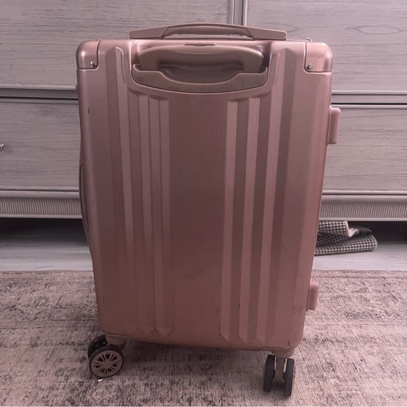 CALPAK Rose Gold Carry On - Picture 5 of 11